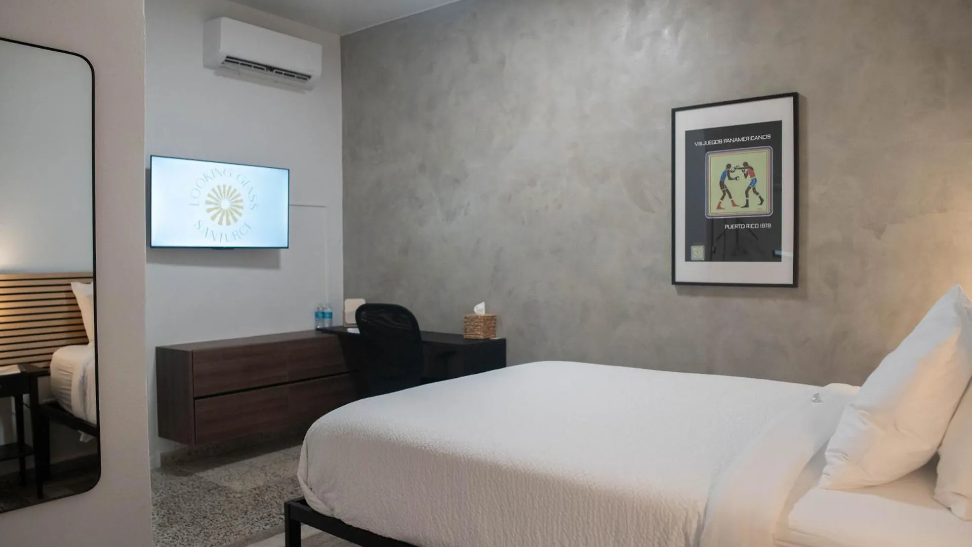 The Looking Glass Hotel 圣胡安