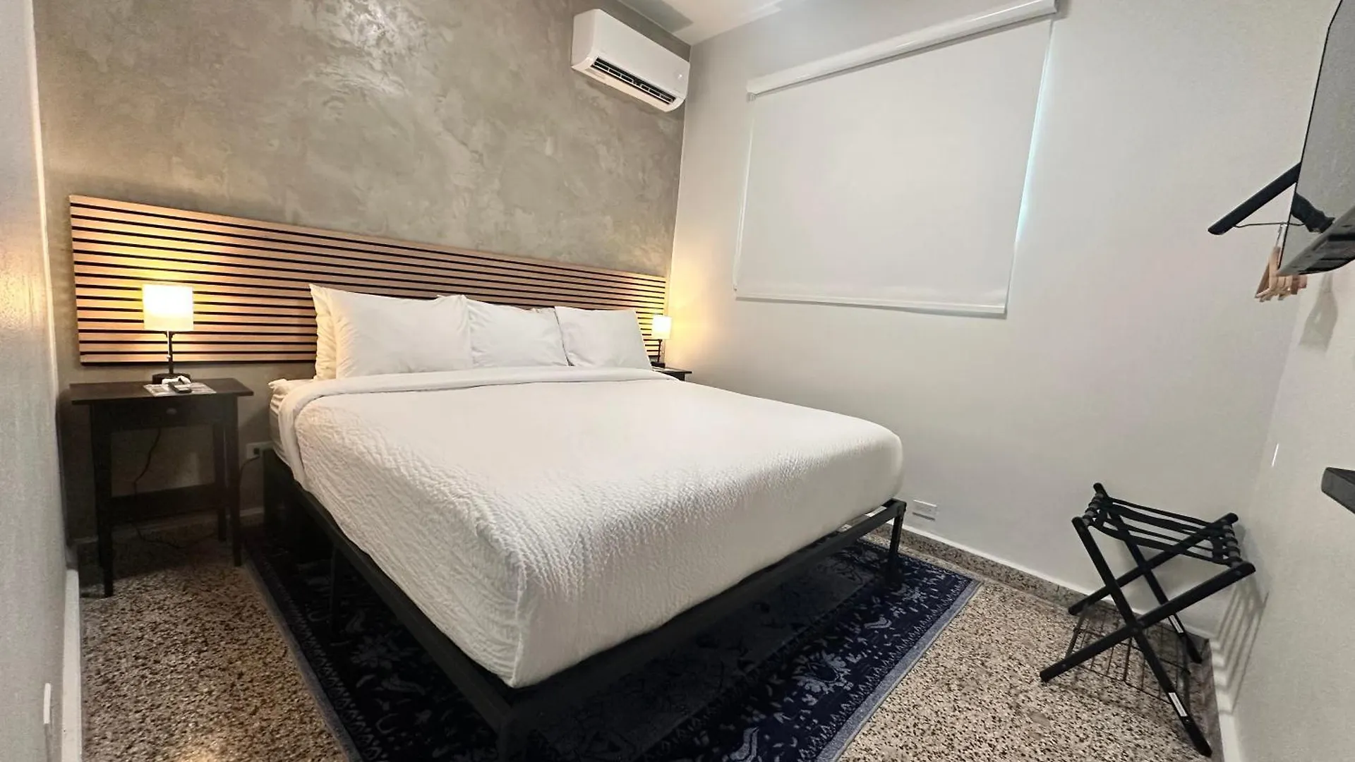 The Looking Glass Hotel San Juan
