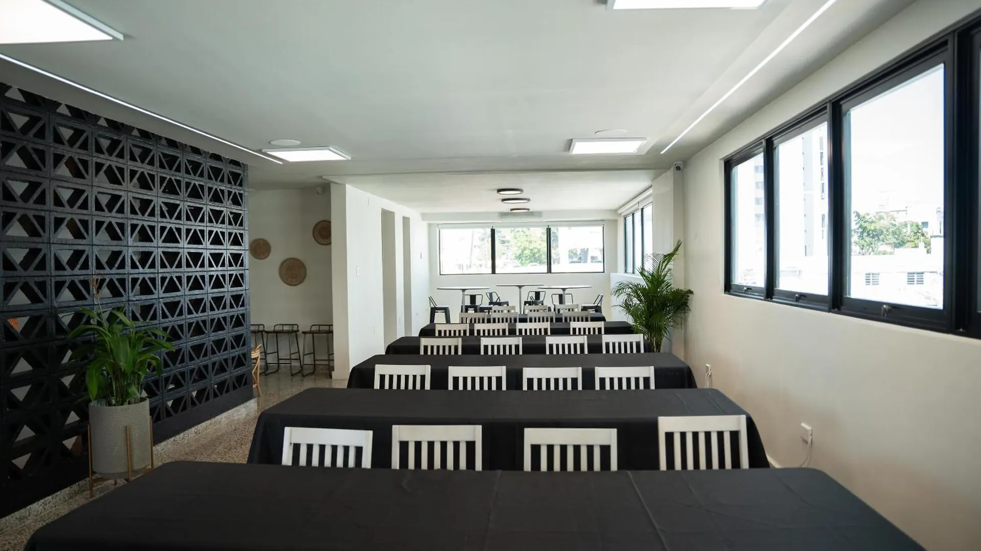 The Looking Glass Hotel San Juan