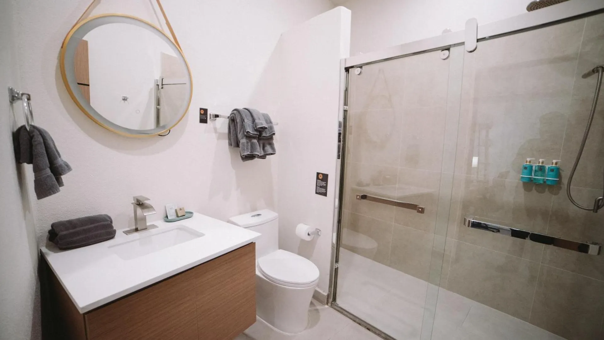 The Looking Glass Hotel 圣胡安