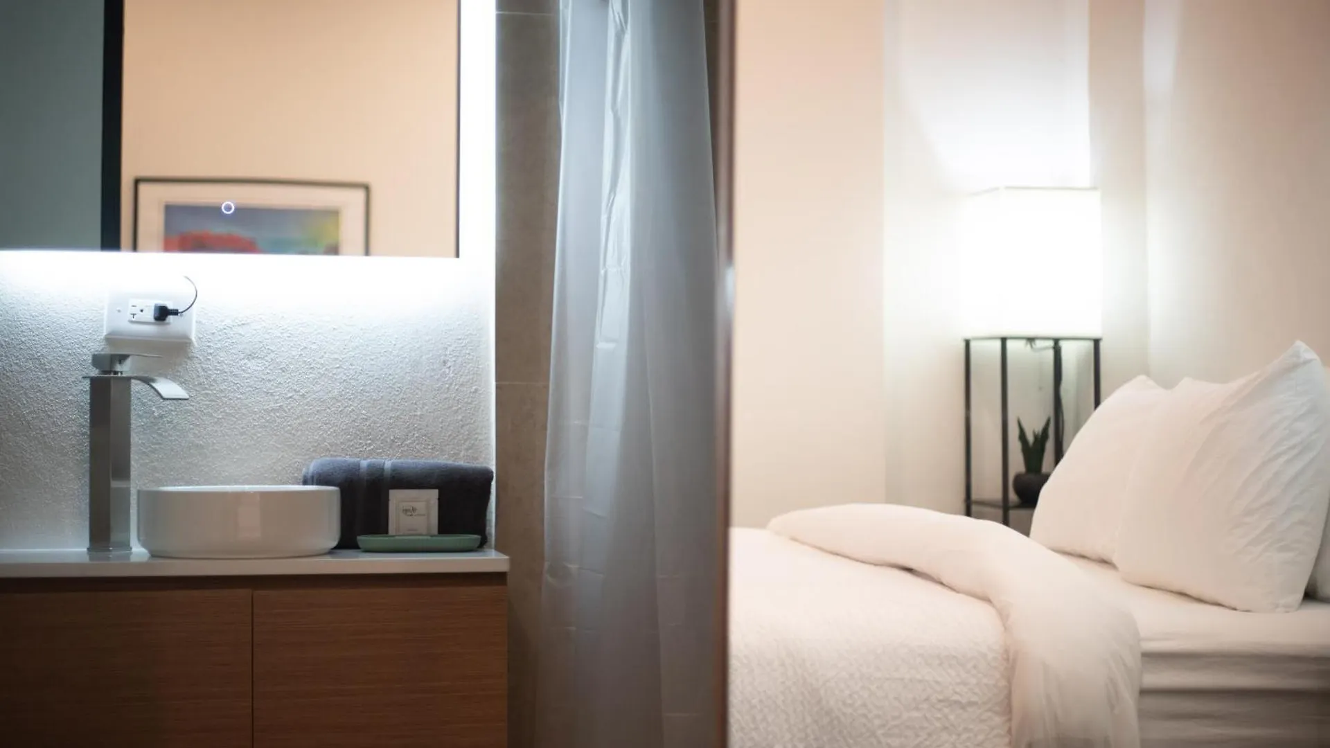 The Looking Glass Hotel San Juan