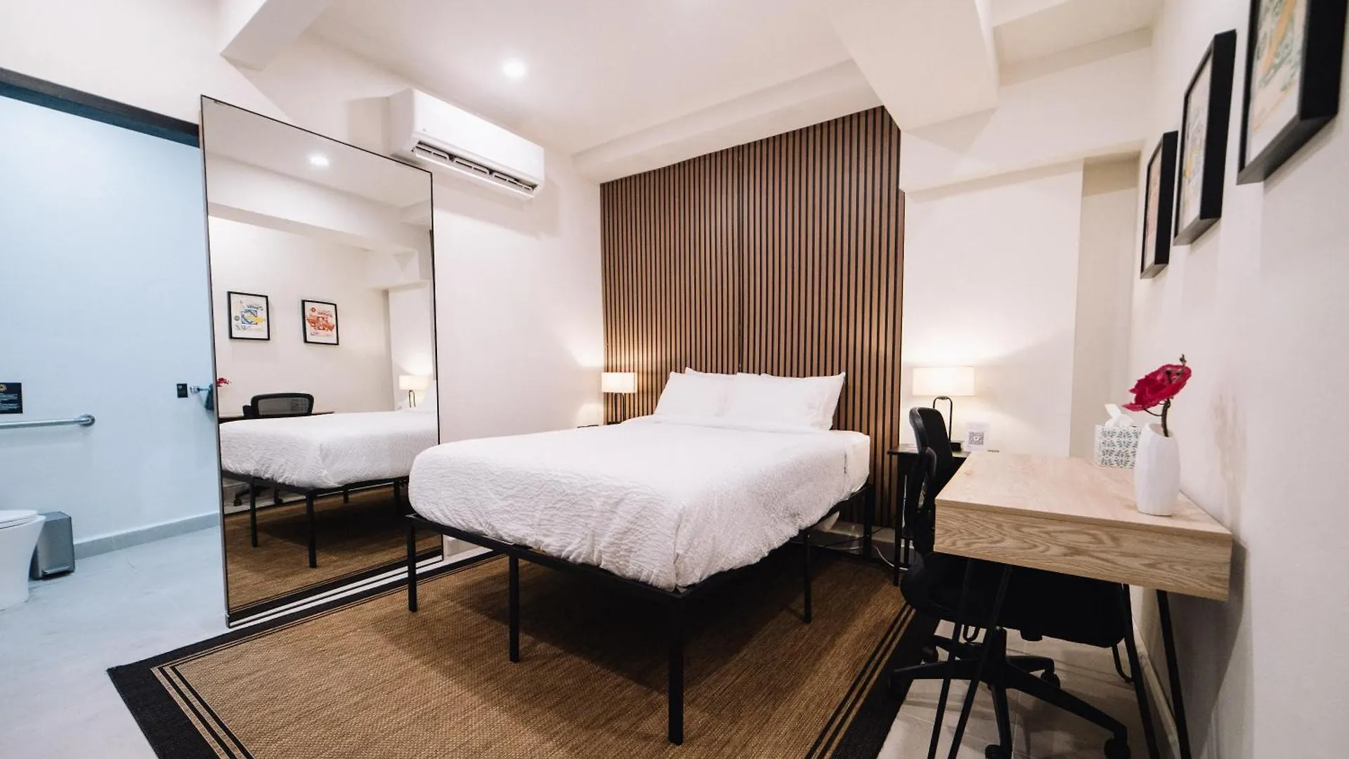 The Looking Glass Hotel San Juan